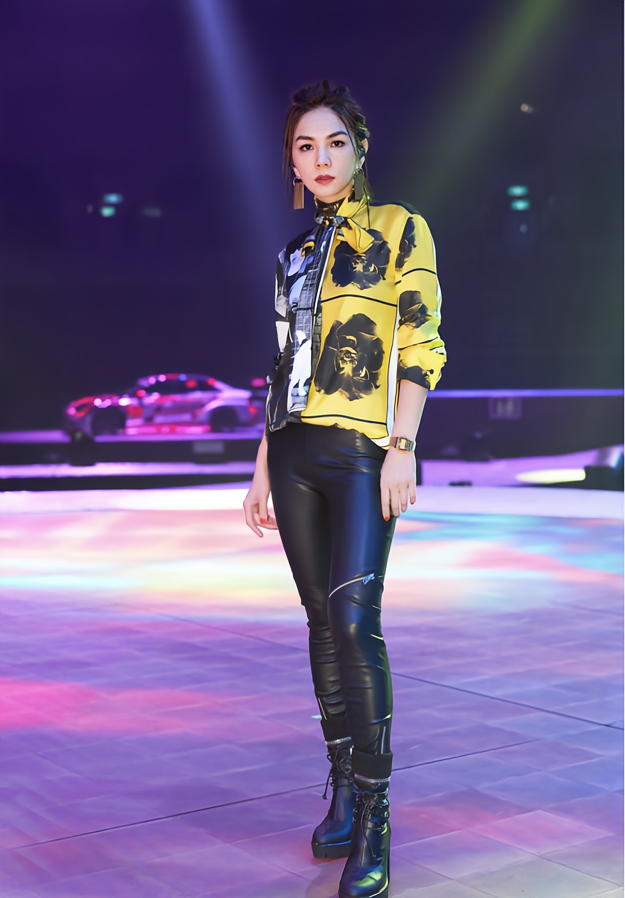 科维托娃重返赛场，锐不可当首场状态出色，曼联观众沸腾！